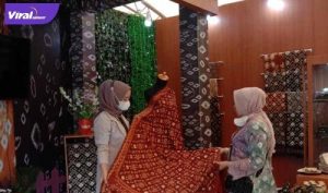 Booth Gambo Muba diserbu pengunjung dalam Sriwijaya Expo di Dinning Hall, Jakabaring Sport City (JSC), Jumat (2/7/2021) malam. Foto : viralsumsel.com/dev
