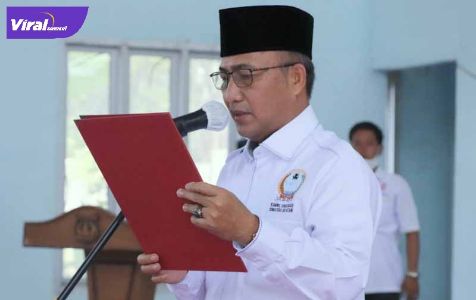 Sekda Muba Drs H Apriyadi MSi melantik pengurus kecamatan PWRI periode 2021-2026, di aula Kantor Camat Babat Toman, Selasa (6/7/2021). Foto : viralsumsel.com/devi Sekda Muba Drs H Apriyadi MSi melantik pengurus kecamatan PWRI periode 2021-2026, di aula Kantor Camat Babat Toman, Selasa (6/7/2021). Foto : viralsumsel.com/devi
