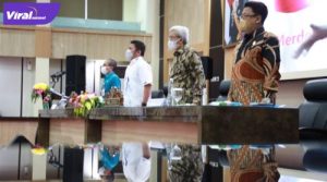 Gubernur Sumsel Herman Deru bersama Wakil Gubernur H Mawardi Yahya silahturahmi bersama Ketua Komite Sekolah dan Kepala Sekolah SMA, SMK dan SLB di Sumsel, Jum'at (9/7/2021). Foto : viralsumsel.com/sep