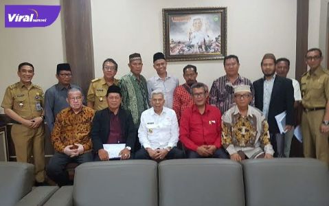 Presidium Pemekaran DOB Kabupaten Muba Timur melakukan audiensi dengan Wakil Gubenur Sumsel Mawardi terkait pemekeran Muba Timur di ruang rapat Gubernur Sumsel, Selasa (21/1/2020 ). Foto : viralsumsel.com/nto
