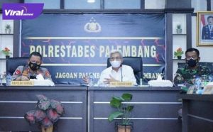 Wakil Gubernur Sumsel H Mawardi Yahya dalam Rakor tindak lanjut arahan Presiden RI tentang PPKM di Aula Cendrawasih Polrestabes Kota Palembang, Selasa (10/8/2021) pagi. Foto : viralsumsel.com/sep