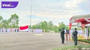 Suasana upacara pengibaran sang merah putih dalam memperingati HUT kemerdekaan RI ke 76 di halaman kantor bupati PALI, Selasa (17/8/2021). Foto : viralsumsel.com/eko