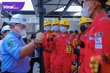 Bupati Muba Dr Dodi Reza Alex Noerdin Lic Econ MBA disela launching Muba MVC dan Pembukaan Pelatihan Sertifikasi Bidang Industri Migas di Eks Komplek BLK Sekayu, Senin (27/9/2021). Foto : viralsumsel.com/devi