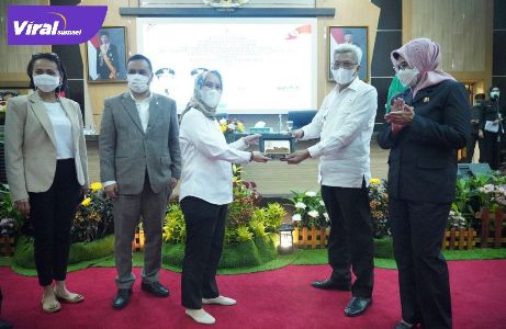 Wakil Gubernur Mawardi Yahya ketika menerima kunjungan kerja Badan Legislasi DPR RI, di Auditorium Bina Praja Setda Provinsi Sumsel, Kamis (30/9/2021). Foto : viralsumsel.com/win