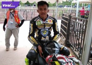 Pembalap Sumsel Radeta sebelum mengaspal di PON Papua, Rabu (6/10/2021). Foto : viralsumsel.com