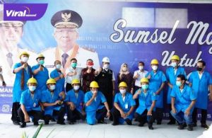 Gubernur Sumsel H. Herman Deru menutup pelatihan Kewirausahaan di Kantor UPTD BLKPPKT Sumsel, Rabu (13/10/2021). Foto : viralsumsel.com/win