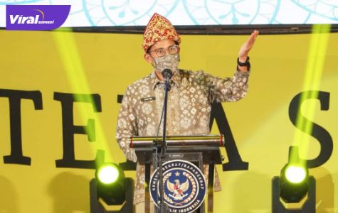 Menparekraf Sandiaga Uno buka Festival Sriwijaya XXIX Tahun 2021 ydi Taman Budaya Sriwijaya Jakabaring, Jumat (22/10/2021) sore. Foto:viralsumsel.com/win