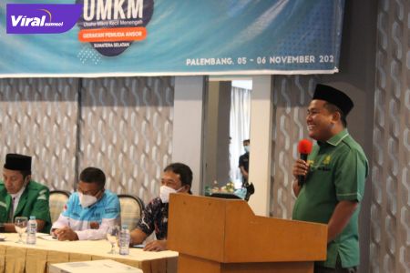 Ketua PW Ansor Sumsel, Ahmad Zarkasih SHI MM kegiatan Pelatihan Pendampingan UMKM GP Ansor Sumsel di Hotel Mauve Palembang, Jumat (5/11/2021). Foto : viralsumsel.com/nto