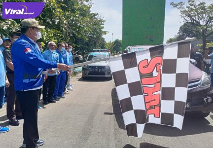 Bupati Lahat, Cik Ujang SH lepas atlet Kabupaten Lahat yang akan mengikuti Porprov Sumsel XIII, Rabu (/17/11/2021). Foto : viralsumsel.com/oki