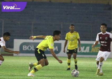 Pertandingan KS Tiga Naga versus Muba Babel United di Stadion Kaharuddin Nasution, Pekanbaru, Rabu (17/11/2021). Foto : ig tiga naga