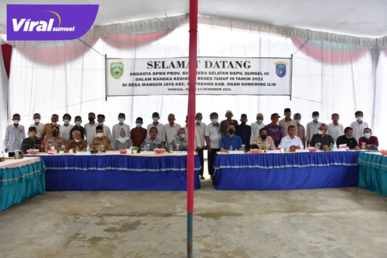 Anggota DPRD Provinsi Sumsel Dapil Sumsel III meliputi OKI dan OI Reses tahap III tahun 2021, di Desa Mangun Jaya, SP Padang. Foto : viralsumsel.com