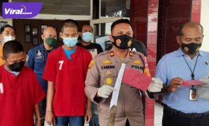 AH dan DPY dua beranak warga Bukit Kecil Palembang ditangkap anggota Reskrim Polsek Ilir Barat I. Foto : viralsumsel.com/kai