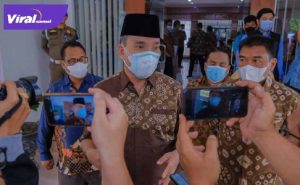 Plt Bupati Musi Banyuasin Beni Hernedi beri keterangan pada awal media. Foto : viralsumsel.com/dev