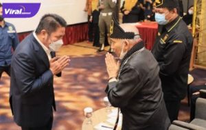 Gubernur Sumsel H Herman Deru menghadiri Pelantikan Dewan Pimpinan Wilayah Partai Ummat Provinsi Sumsel di Hotel The Alts Palembang, Minggu (9/1/2022). Foto : viralsumsel.com/win