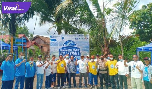 Manager Eksternal Relationship Priamanaya Grup, Agung Dwi Anggoro, buka turnamen Priamanaya Grup Volleyball. Foto :viralsumsel.com /ion