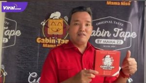 Plt Bupati Muba Beni Hernedi SIP, menyambangi pelaku UMKM Cabin Tape di Pinang Banjar Muba, Senin (10/1/2022). Foto : viralsumsel.com/dev