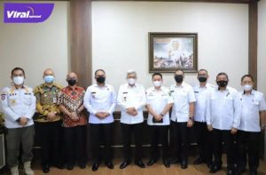 Wakil Gubernur Sumsel H Mawardi Yahya terima kunjungan Asisten Deputi Koordinasi Intelije Keamanan Bimbingan Masyarakat dan Objek Vital Nasional, Rabu (19/1/2022) pagi. Foto : viralsumsel.com/win