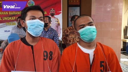 Dua pemuda asal Yogyakarta, CKPP dan BSP saat pres rilis tersangka dan barang bukti, Jumat (21/1/2022). Foto : viralsumsel.com/kai