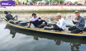 Gubernur Sumsel H Herman Deru bersama Gubernur Jateng Ganjar Pranowo dan Walikota Palembang Harnojoyo meninjau Sungai Sekanak Lambidaro. Foto : viralsumsel.com/win