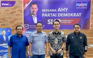 Ketua DPD Partai Demokrat Sumsel Cik Ujang bersama Sekretaris Demokrat Sumsel Muchendi di DPP Partai Demokrat. Foto : ig