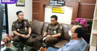 JPU Kejati Sumsel melimpahkan berkas perkara Alex Noerdin, Mudai Madang, Caca Isa Saleh S dan A Yaniarsyah Hasan ke Pengadilan Tipikor Palembang. Foto : viralsumsel.com/rom