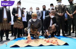 Gubernur Sumsel H Herman Deru resmikan 37 kegiatan pembangunan infrastruktur di OKU Selatan, Kamis (27/1/2022). Foto : viralsumsel.com/win