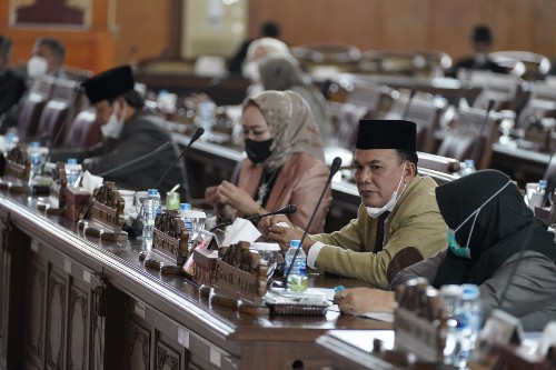 Suasana Rapat Paripurna XLVI DPRD Provinsi Sumsel di Ruang Rapat Paripurna DPRD Sumsel, Jumat (25/2/2022). Foto : viralsumsel.com/win