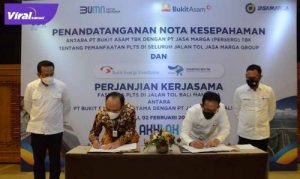 MoU dilakukan langsung oleh Direktur Utama Bukit Asam Arsal Ismail dan Direktur Utama Jasa Marga Subakti Syukur di Merusaka Nusa Dua, Bali, Rabu (2/2/2022). Foto : viralsumsel.com