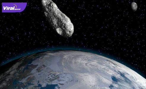 Ilustrasi Asteroid 2022 AA dekati bumi. Foto : net
