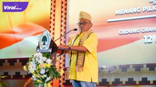 Ketua Dewan Pembina Partai Golkar Aburizal Bakrie hadir dalam Rapim dan Raker DPD I Partai Golkar Lampung, Sabtu (12/2/2022). Foto : istimewa