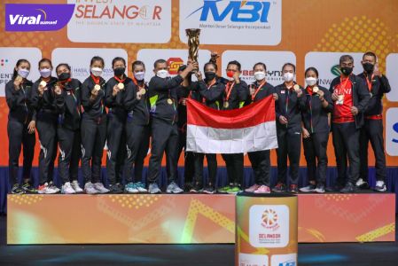 Selebrasi juara tim putri Bulu Tangkis Indonesia usai menjadi juara Kejuaraan Bulutangkis Asia Beregu (BATC) 2022. Foto : pbsi