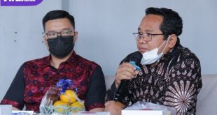 Petinggi Jakabaring Sport City Bambang Supriyanto memberi penjelasan. Foto: viralsumsel.com/nto