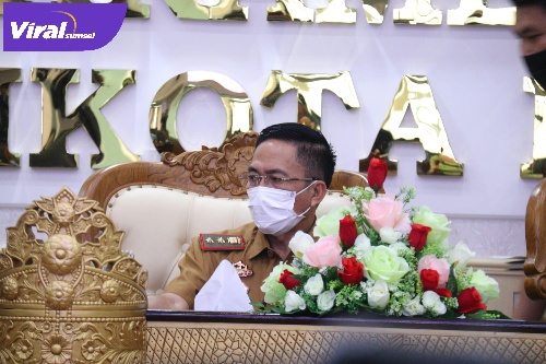 Ratu Dewa Saat Gelar Forum Konsultasi Publik di Ruang Rapat Parameswara, Sekretariat Daerah (Setda) Palembang, Senin (21/2/2022) Foto : Viralsumsel/Noto Ratu Dewa Saat Gelar Forum Konsultasi Publik di Ruang Rapat Parameswara, Sekretariat Daerah (Setda) Palembang, Senin (21/2/2022) Foto : Viralsumsel/Noto
