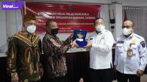 Staf khusus kepala BPIP Antonius Benny Susetyo dalam acara Seminar Aktualisasi Nilai-Nilai Pancasila Organisasi Kepemudaan dan ASN di Lingkungan Pemkab OKI. Foto : viralsumsel/firman