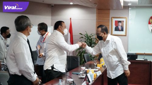 Ketua KPK Firli Bahuri menerima audiensi Kepala IKN Nusantara, Bambang Susantono yang didampingi Wakil Kepala Otorita IKN Dhony Rahajoe, Kemarin (21/3/2022). Foto : JMSI