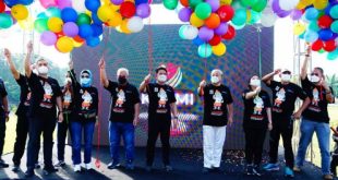Pelepasan 1.700 balon ke udara dalam rangkaian acara 100 hari menuju Fornas VI di Griya Agung, Rabu (23/3/2022) pagi. Foto : viralsumsel.com/ion