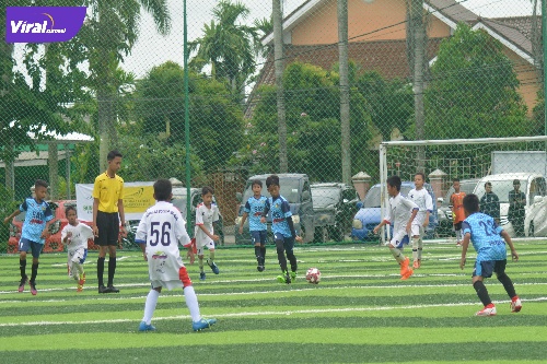 Pertandingan SSB SAS vs SSB KMP Mubara dalam ajang Freekick J-League U-11 Palembang 2022. Foto : viralsumsel.com/ion