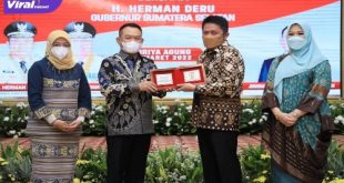KSAD Jenderal TNI Dudung Abdurachman SE. MM bersama Gubernur Sumsel Herman Deru di sela Ramah Tamah dengan Gubernur Sumsel H. Herman Deru beserta Forkopimda Sumsel, di Griya Agung, Senin (7/8/2022) malam. Foto : viralsumsel.com/win