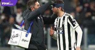 Gelandang Juventus Manuel Locatelli mendapat perawatan dari tim media. Foto : net