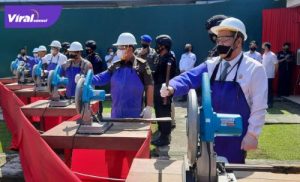Direktorat Reserse Kriminal Umum Polda Sumsel memusnahkan 532 pucuk senjata api rakitan di Lapangan Tembak Polda Sumsel, Rabu (6/4/2022). Foto : viralsumsel.com/kai