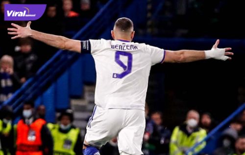 Penyerang Real Madrid, Benzema selebrasi usai cetak gol ke gawang Chelsea. Foto : ig