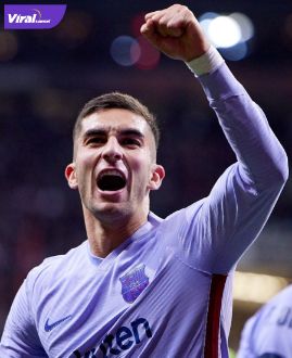 Ferran Torres pemain Barcelona selebrasi usai cetak gol ke gawang Eintracht Frankfurt di Commerzbank Arena, Jerman, Jumat (8/4/2022) dinihari. Foto : ig