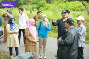 Komisi III DPRD Babel melakukan peninjauan langsung ke Desa Lampur, Kecamatan Sungai Selan, Kabupaten Bangka Tengah, Selasa, (5/4/2022). Foto : viralsumsel.com/ion