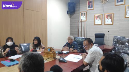 Sekda Ogan Ilir H. Muhsin Abdullah ST., MM., MT gelar Rapat Koordinasi Kesiapan Usulan Nominator AMPL Award, Jum’at (8/4/2022). Foto : viralsumsel.com