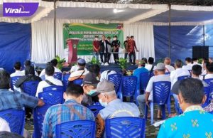Sosialisasi pupuk organik super aktif bersama PT BEST yang digelar Dinas Pertanian kabupaten PALI, di kebun buah Simpang Raja, Kecamatan Talang Ubi, Rabu (13/4/2022). Foto : viralsumsel.com/eko