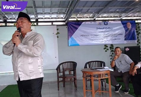 Rudi Hartono Sekretaris Komisi III DPRD Babel melaksanakan kegiatan penyebarluasan Perda, di SW Resto, Tanjung Pandan Kabupaten Belitung, Sabtu (16/4/2022). Foto : viralsumsel.com/ril