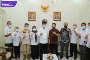 Kepala BNNP Sumsel, Brigjen Pol Djoko Prihadi usai rapat di rumah Wali Kota Palembang, H Harnojoyo, Rabu, 20 April 2022. Foto : viralsumsel.com/nto