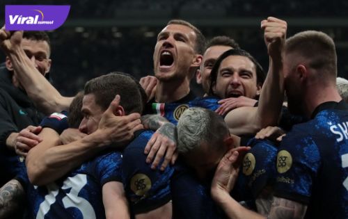 Para pemain Inter Milan selebrasi usai cetak gol ke gawang AC Milan. Foto : ig intermilan
