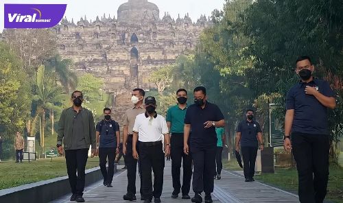 Wapres RI Ma’ruf Amin usai meninjau langsung area-area di kawasan Candi Borobudur sejauh 1,5 kilometer, Jumat (22/04/2022) pagi. Foto : net