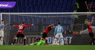Sandro Tonali penyerang AC Milan selebrasi usai cetak gol ke gawang Lazio. AC Milan menang dengan skor tipis 2-1 di Stadion Olimpico, Roma, Italia, Senin (25/4/2022) dini hari tadi. Foto : ig milan